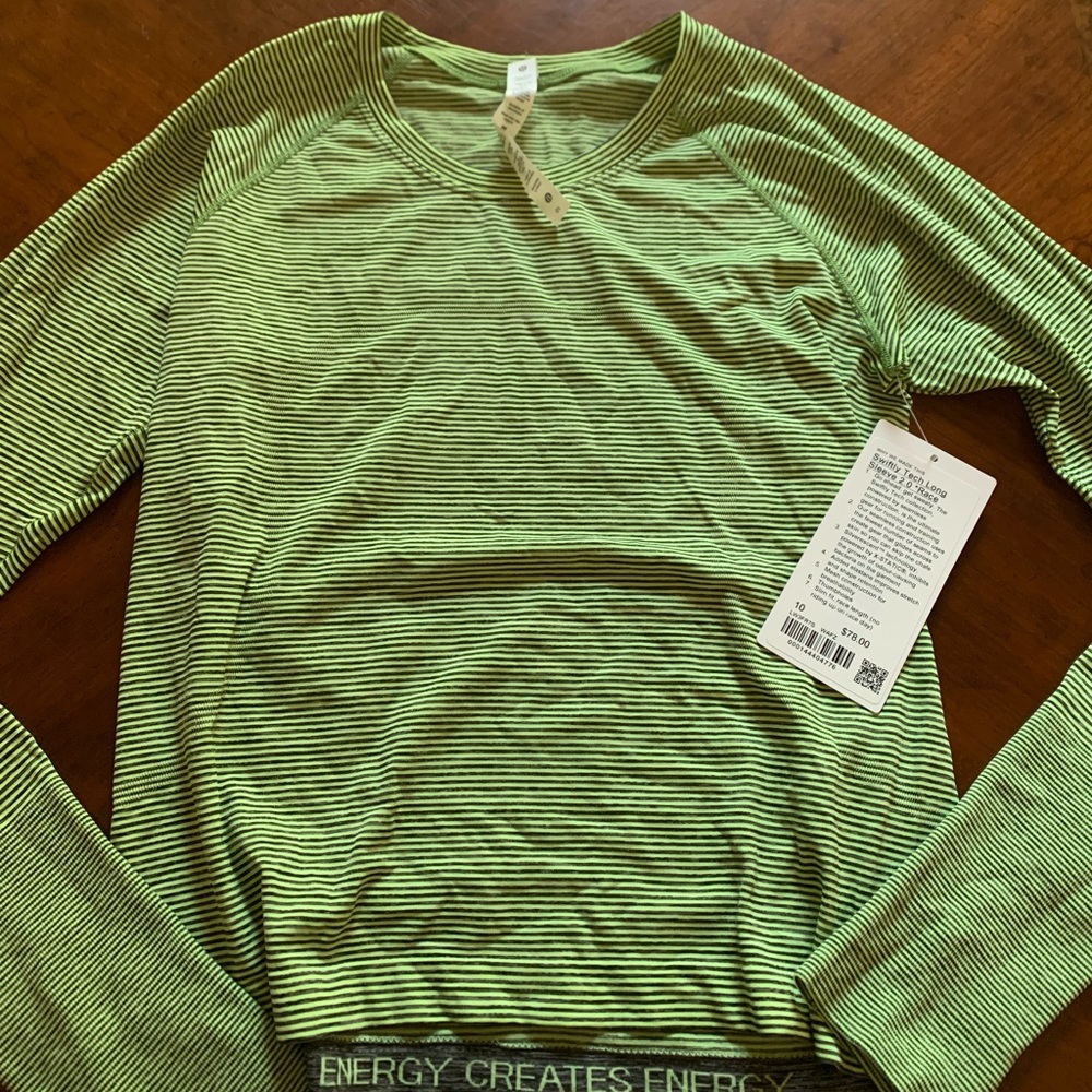 Lululemon Swiftly Tech Long Sleeve 2.0 *Race Length Size 10